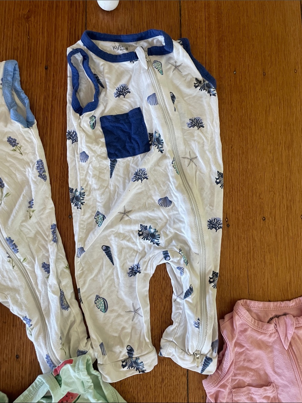 Kyte BABY lot of 4:Floral, Watermelon & Pink, Seashell  Romper Set - Picture 4 of 5